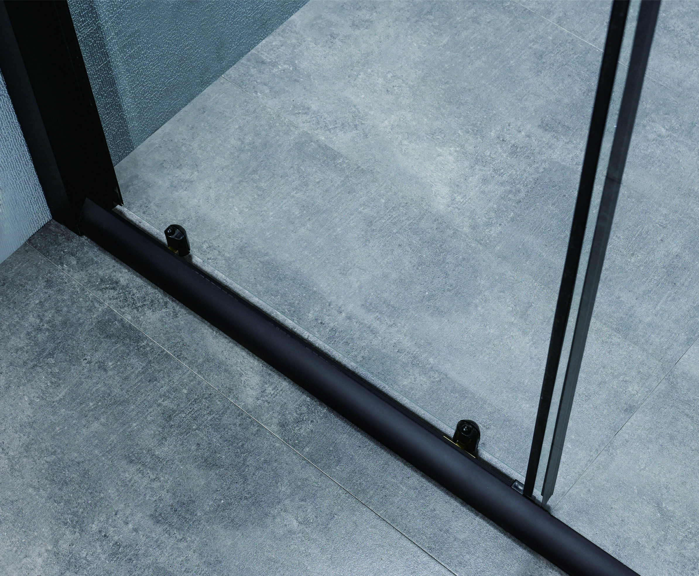 Sliding Shower Doors 120*190cm Size 5/6mm Tempered Glass Aluminium Black Frame