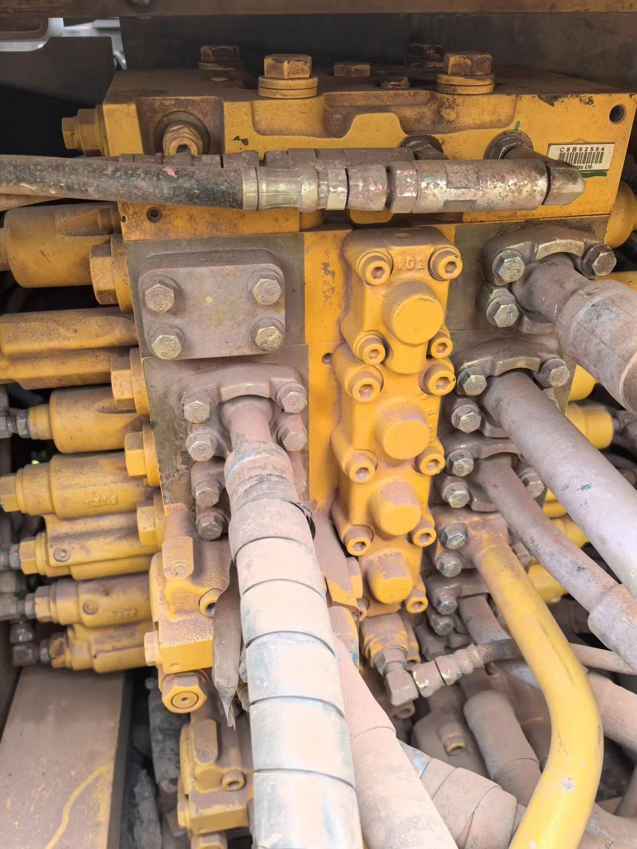 Used Komatsu PC220 Excavator For Construction And Mining Projects