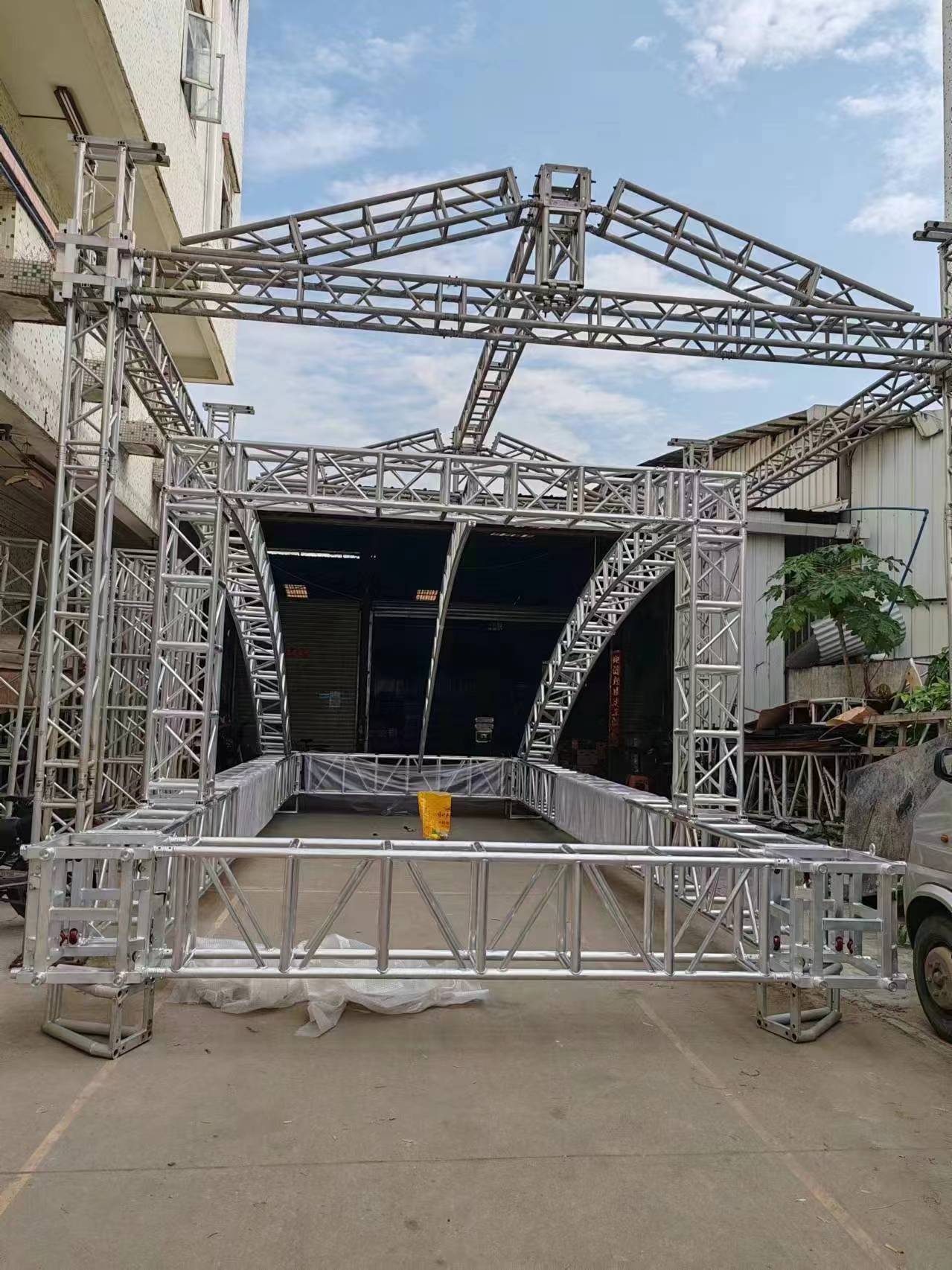 Aluminum Alloy DJ Stage Truss , Silver Lighting Stage Truss Triangle Shape