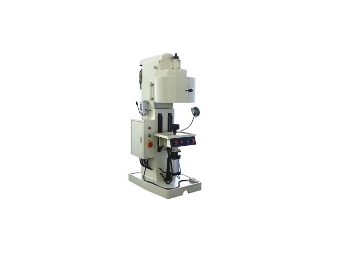Photoelectric Rectifying Oil Filter Making Machine Auto Cutting
