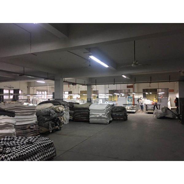 Shrink Resistant Customized Digital Flower Print Fabric Patterned Velvet Upholstery Fabric