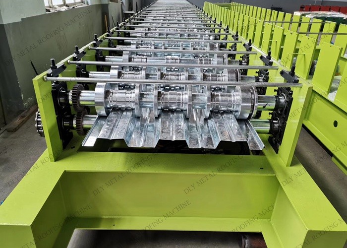 15kw Deck Floor Roll Forming Machine 1.5mm Roof Roll Forming Machine