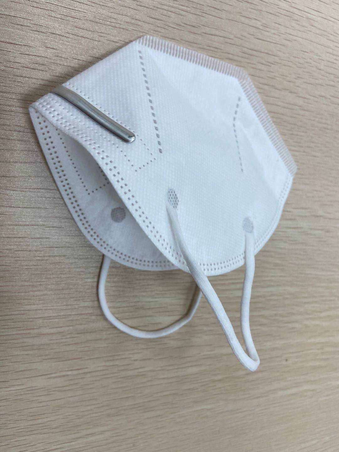 4 Ply FFP2 Personal KN95 Respirator Mask Skin Friendly Comfortable Wearing