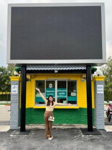 Wholesale LED display outdoor P8 with 960X960MM smd 3535 outdoor led video display fixed cabinet from china suppliers