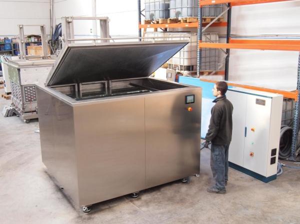 Valve Plates Industrial Ultrasonic Cleaning Machine To Remove Dust Fibers