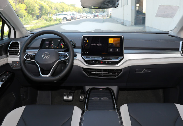 Volkswagen ID.6 CROZZ 2022 Long Endurance PURE+ Version Electric Medium Large SUV