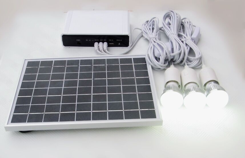 portable solar lighting system mini solar energy home system with 3W LED blubs black color lithium battery