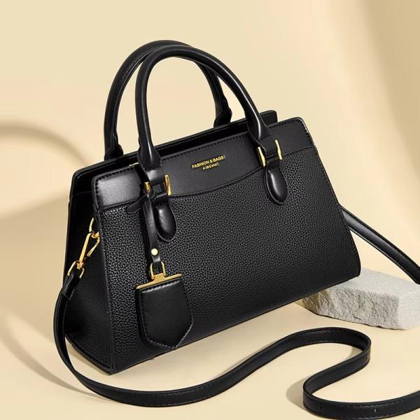 Single Handle Ladies Handbag Large Capacity Waterproof Stylish Women's Bag for