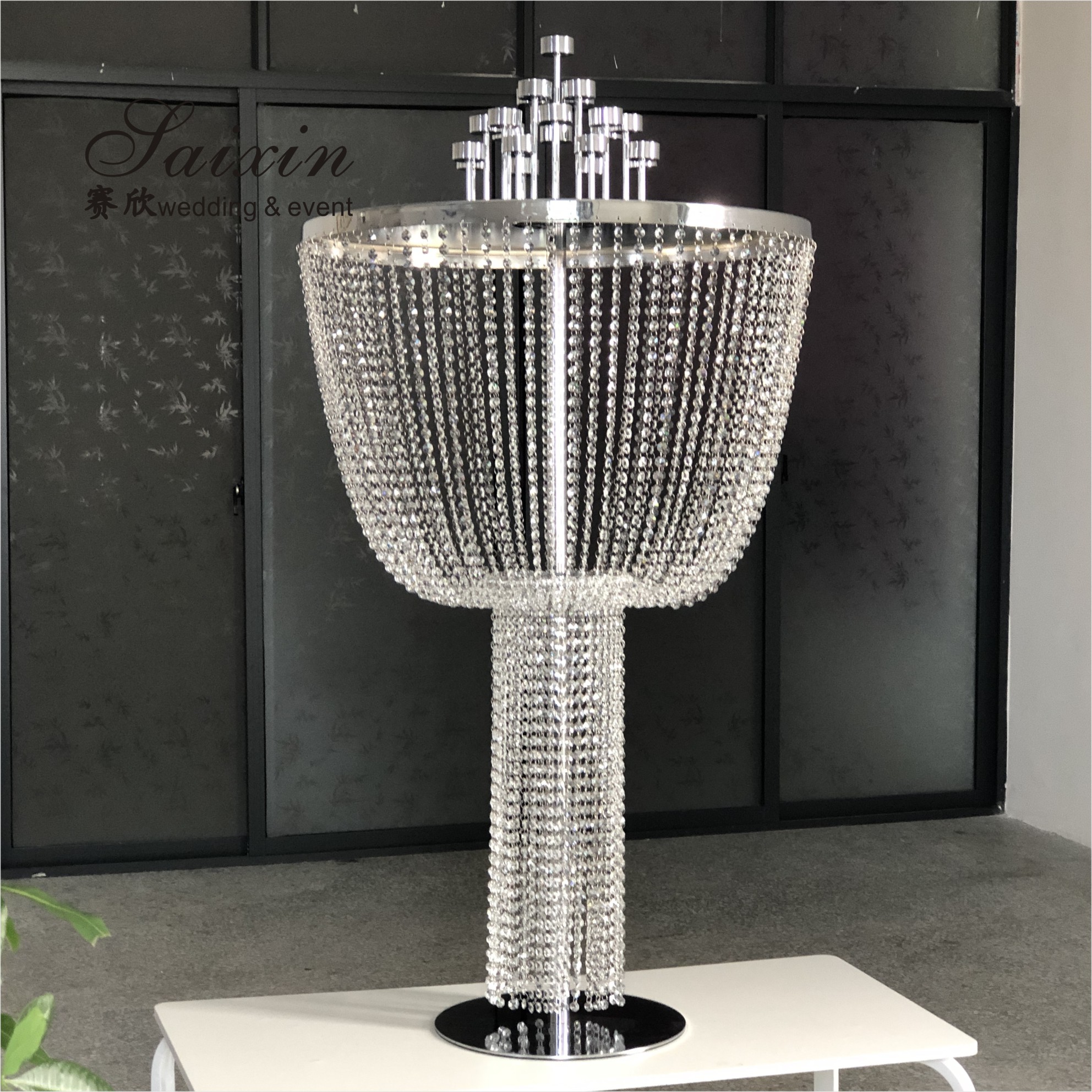 ZT-553 Saixin custom luxury tall five tier circle crystal centerpieces for events
