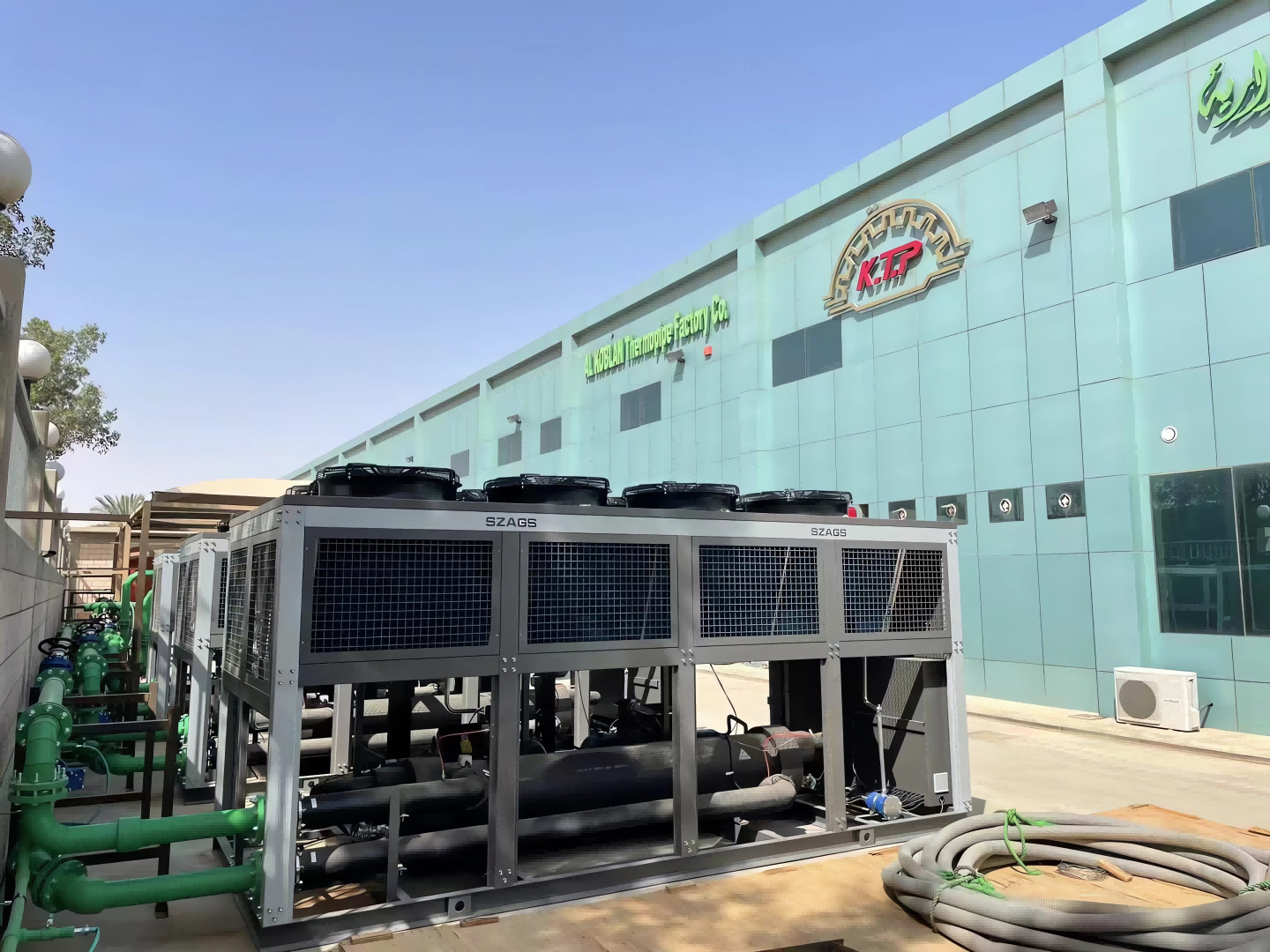 Advanced Air Cooled Screw Chiller for Optimal Cooling Performance Siemens PLC Controller