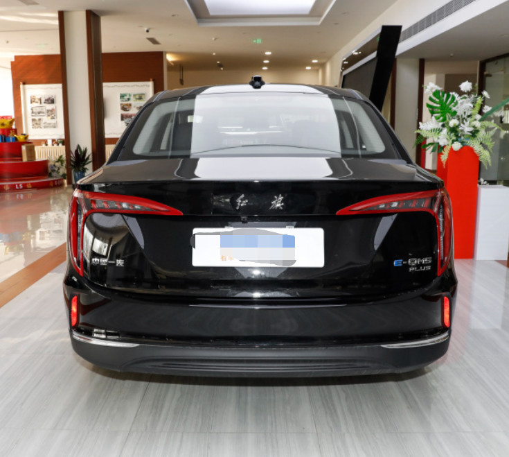 Hongqi E-QM5 2023 Plus 605km 4door 5seats car Medium Car 4door 5 seats car