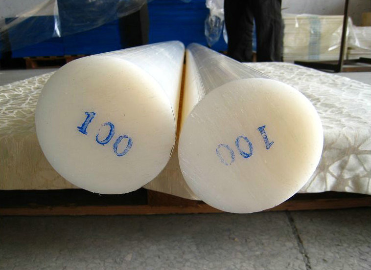 100%Virgin HDPE Bar 1-2m Length / Smooth Hdpe Rod 0.96g/Cm³ Density