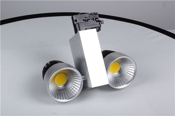 CRI>82 CE&Rohs approved CCT:2700K-6500K 60W led tracklight With 5 years warrabty