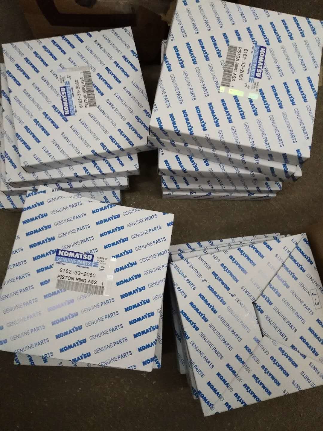 komatsu 6D170 engine piston ring 6162-33-2060 ready stock komatsu D275 D375 bulldzoer