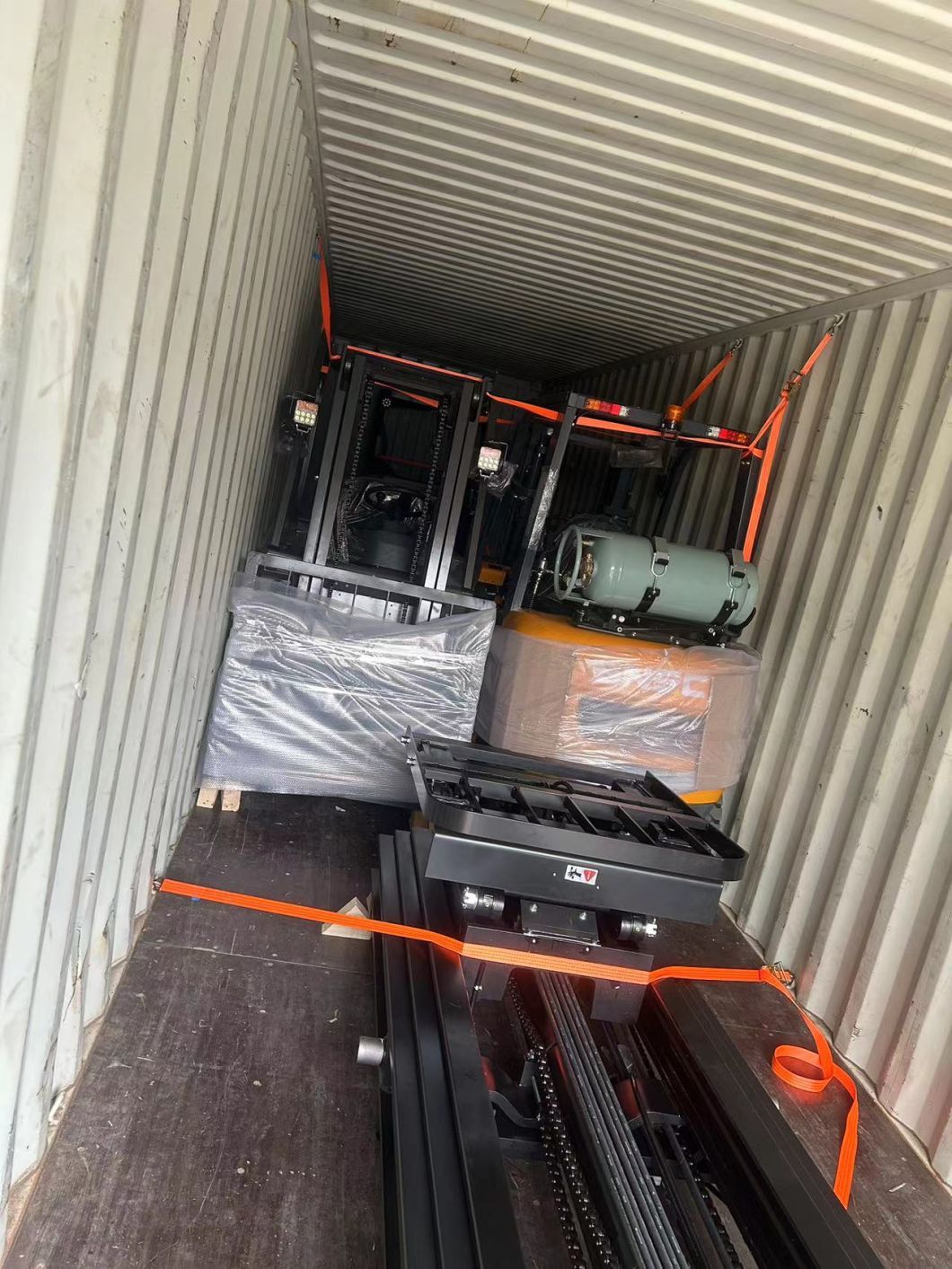 Snsc 1500kg 2000kg Reach Forklift Double Scissor Reachtruck