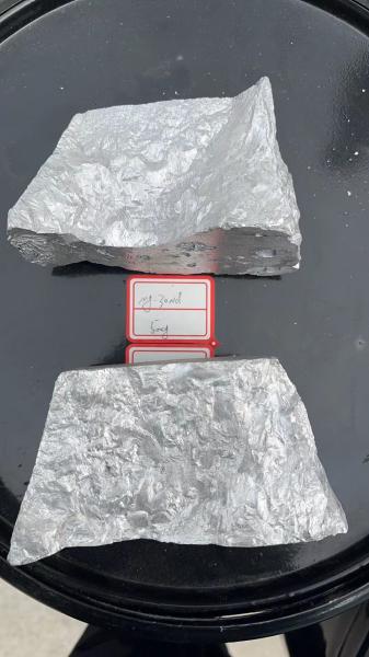 Rare Earth Silver Gray Magnesium Master Alloy Mg/Al/Zn for Magnesium Alloy