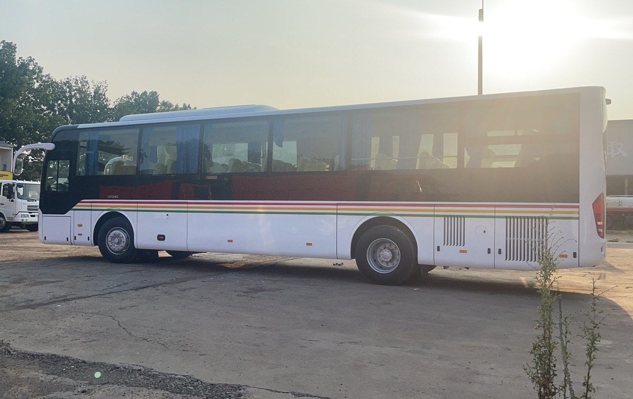 Nice High Condition Used Buses in 45-65 Seats Euro 3 Emission Standard LHD Drive Type