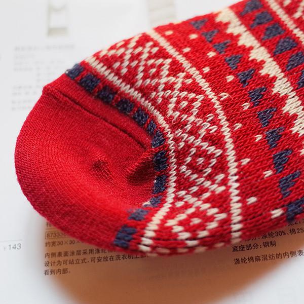 100% Cotton classic christmas tree patterned design winter thick dress socks for