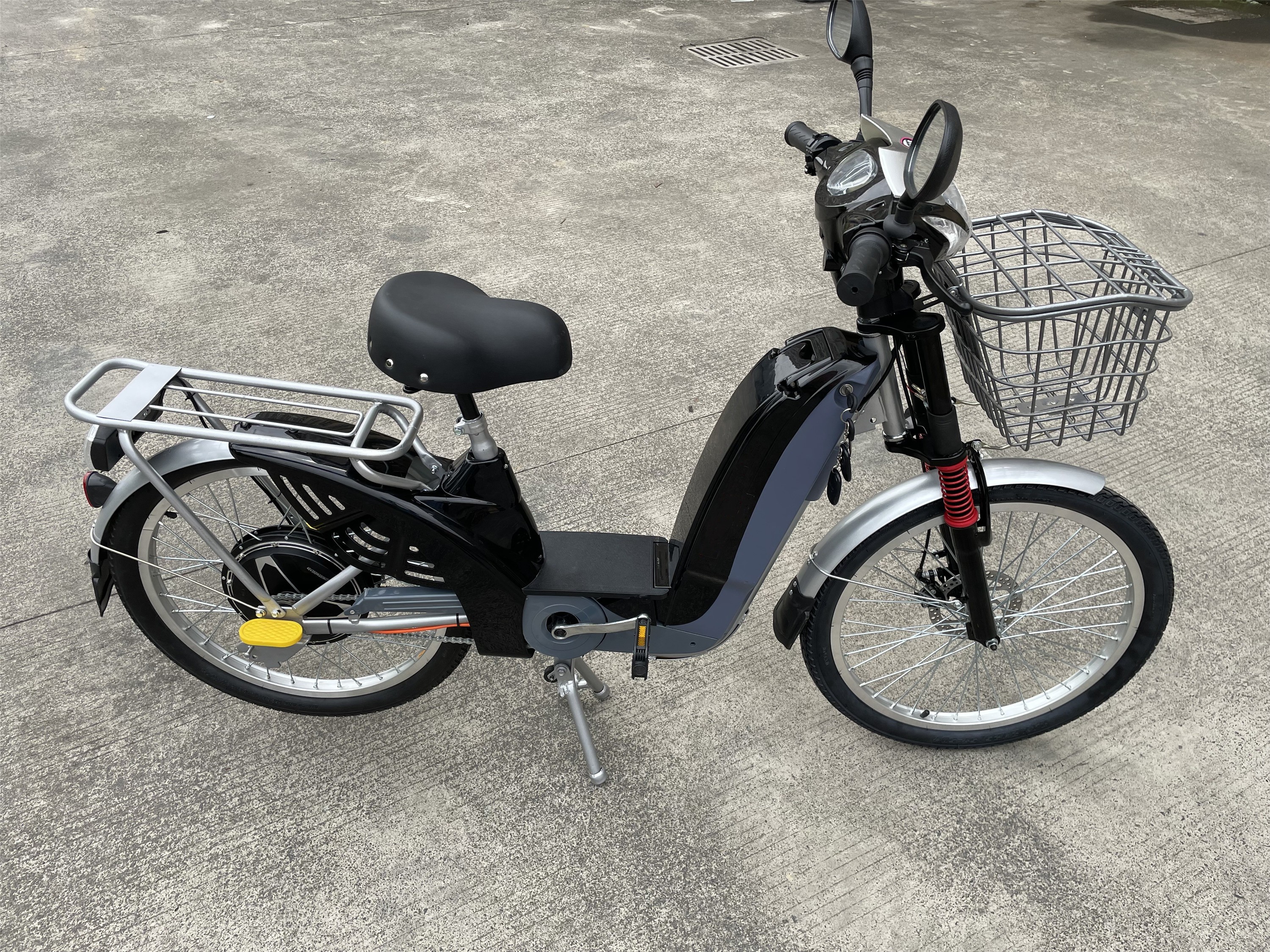Max Speed 30 - 50Km/H Electric Bicycle 24 Inch 48V 350W City E Bikes