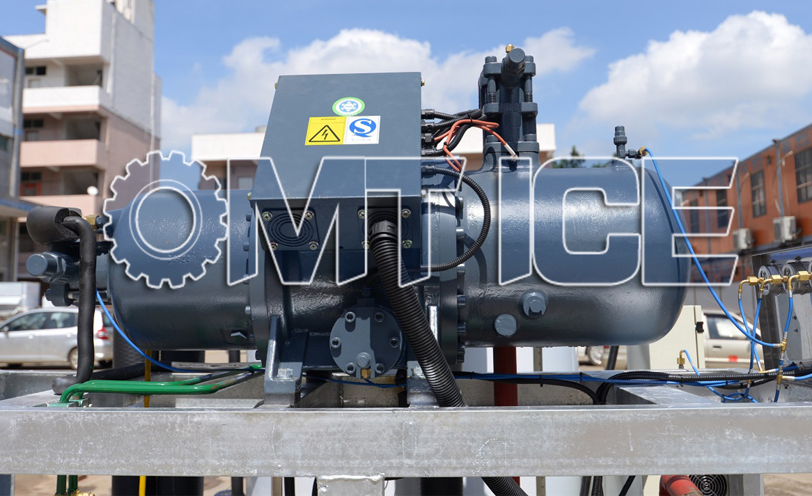 2250 KG Large Capacity 10 Ton Flake Ice Machine For Freshwater And Saltwater
