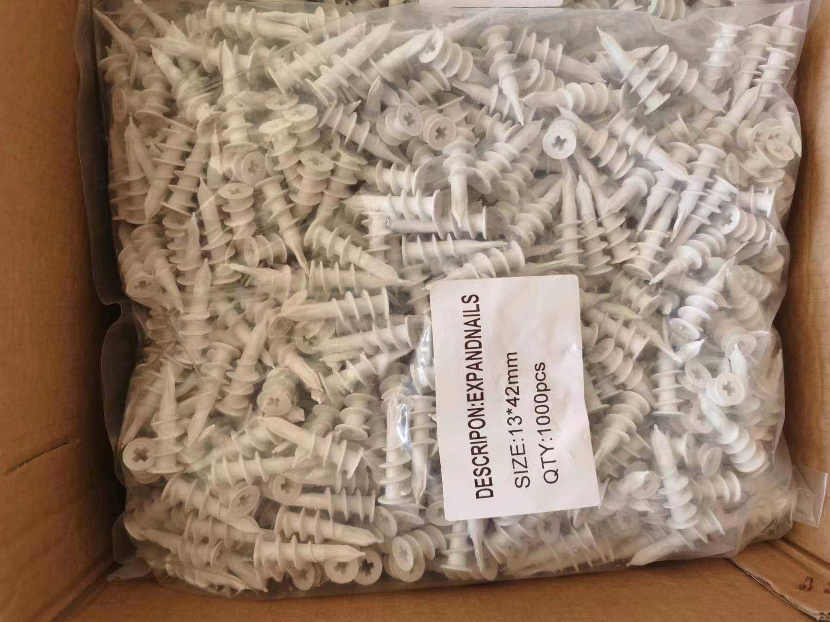 Expansion Self Drilling Drywall Anchor Plug Home Decoration Screw Installation
