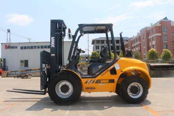 3.5 Tonne Compact 4WD Diesel Rough Terrain Forklift Yanmar 4TNE98(EUIII)
