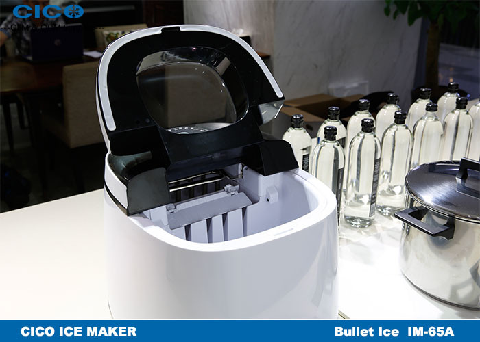 Household Red Portable Electric Ice Maker Fashionable Appearance