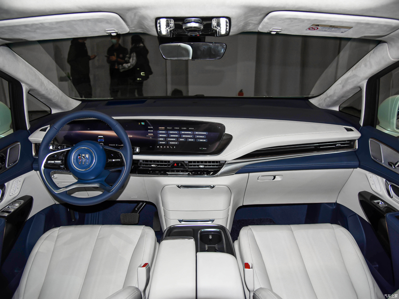 8 Airbags 2023 Buick Century Top Level Gasoline Cars MPV with Luxury and 0km Used Car Made In Shanghai