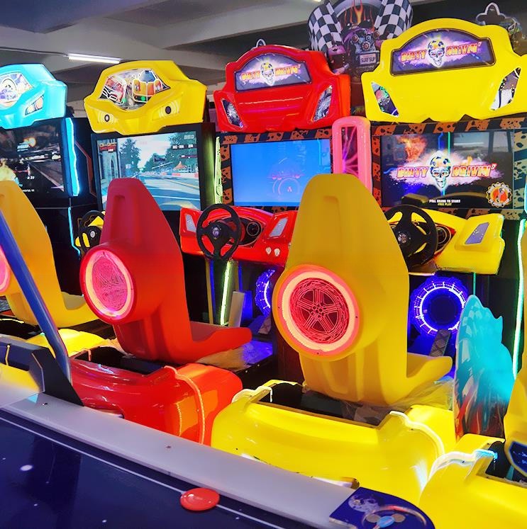 3D Video Outrun Racing Car Game Machine With Coin Operated Playing Attractive