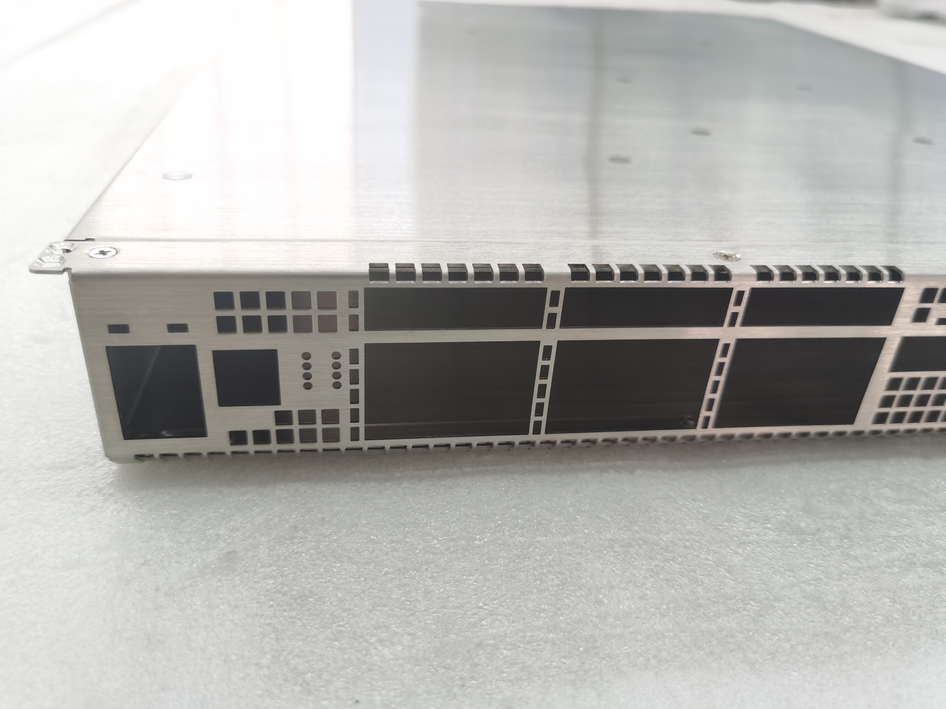 Sheet Metal Box Fabrication Aluminum Stainless Steel Enclosure Parts Server Chassis