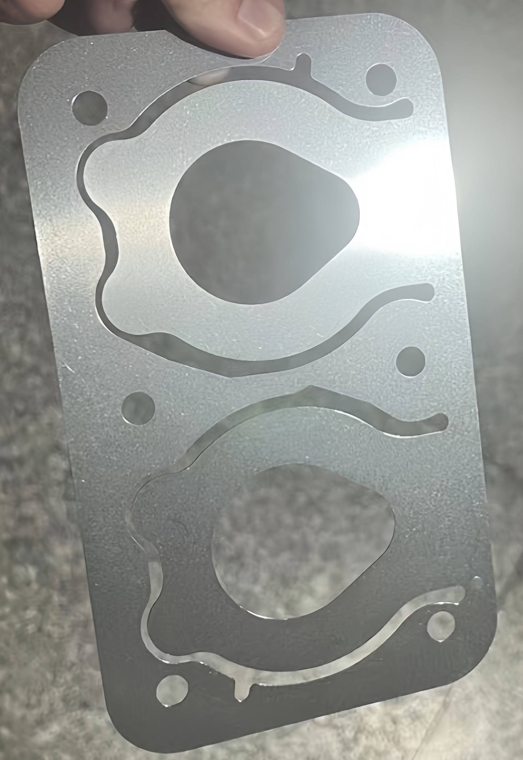 Multi-Layer Stainless Steel Cylinder Head Gasket – Engine Sealing Plate for Automotive and Industrial Power Systems