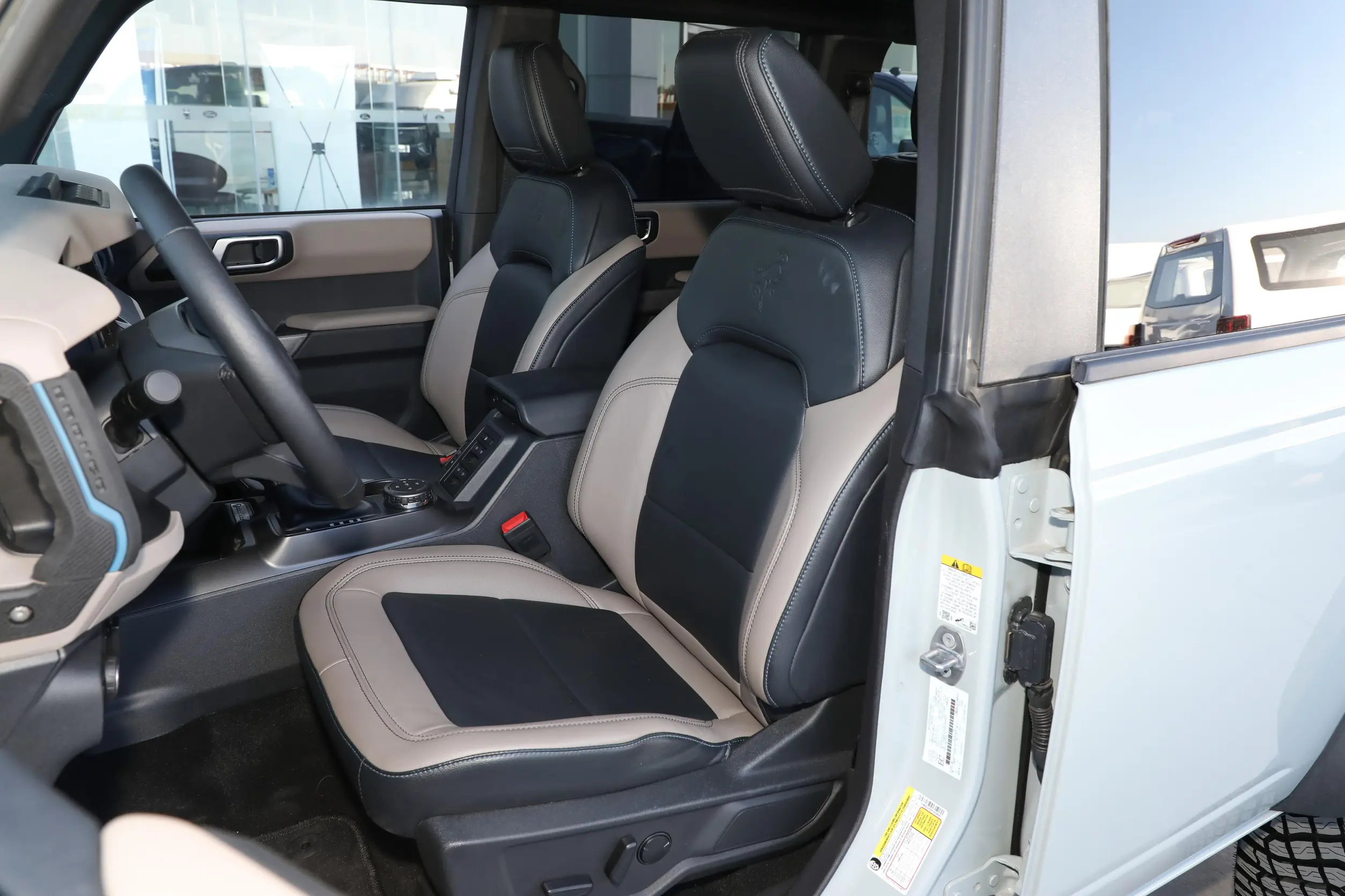 Gasoline 2024 JAC Ford Bronco Sport SUV 2.3T 275 Horsepower Automatic Left Steering Leather Seats Metal Roof Turbo Used