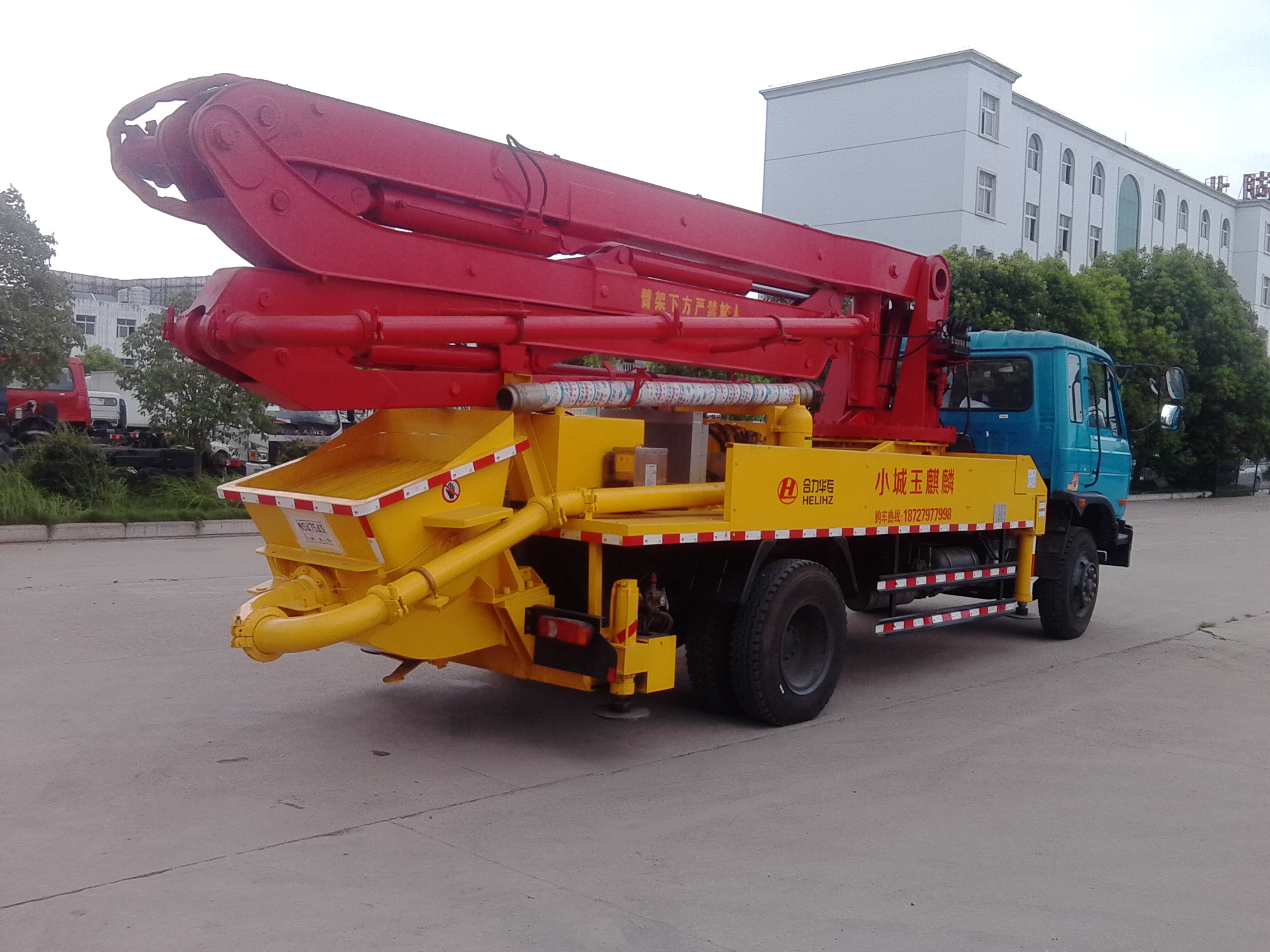 High Reliability Concrete Pump Truck Fast Speed Easy Control H Shaped Outrigger