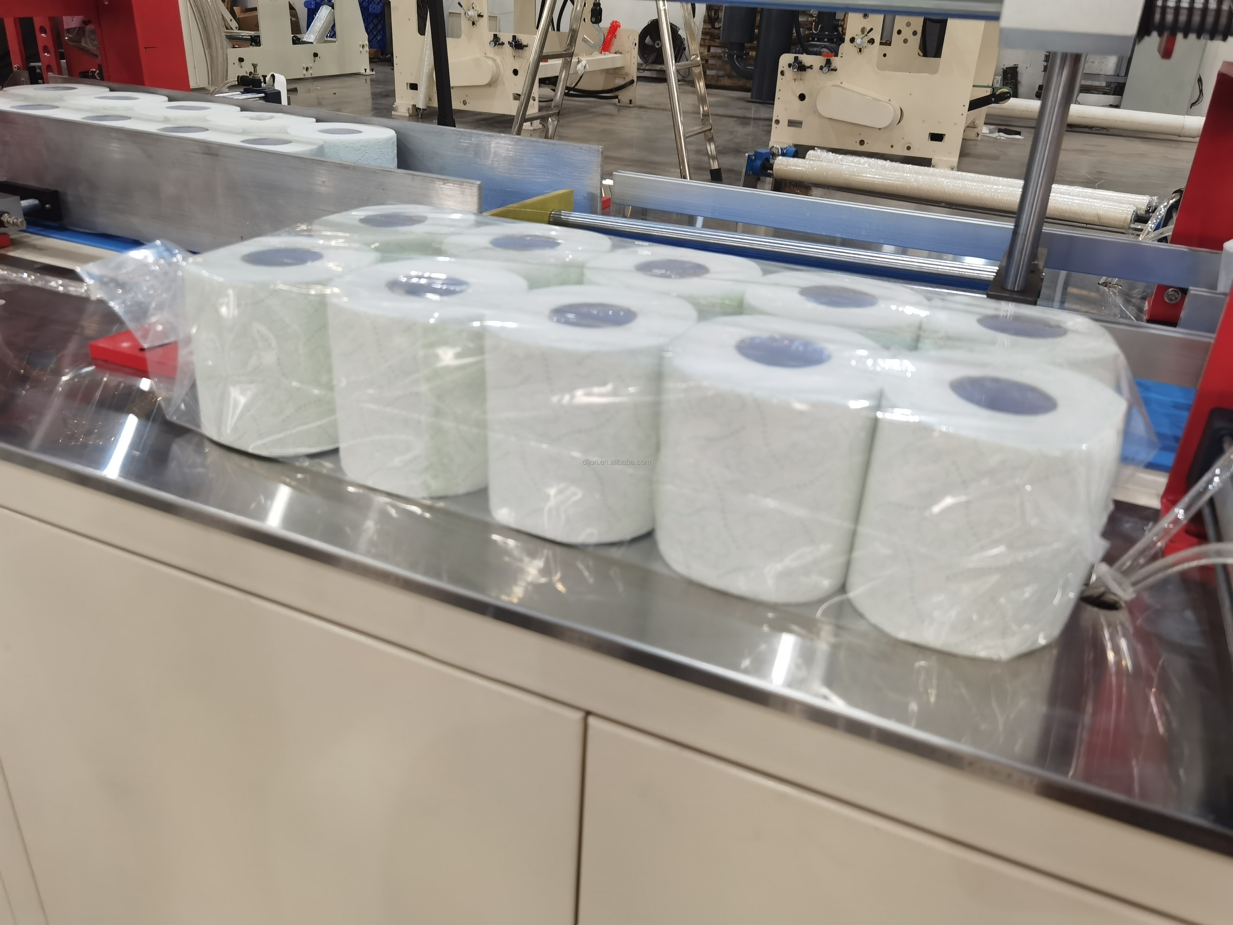 PLC Controlled Glue Laminated Color Printing Paper Towel Cutting Making Machine Line