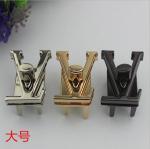 High polished zinc alloy gold plated V letters handbag twist lock