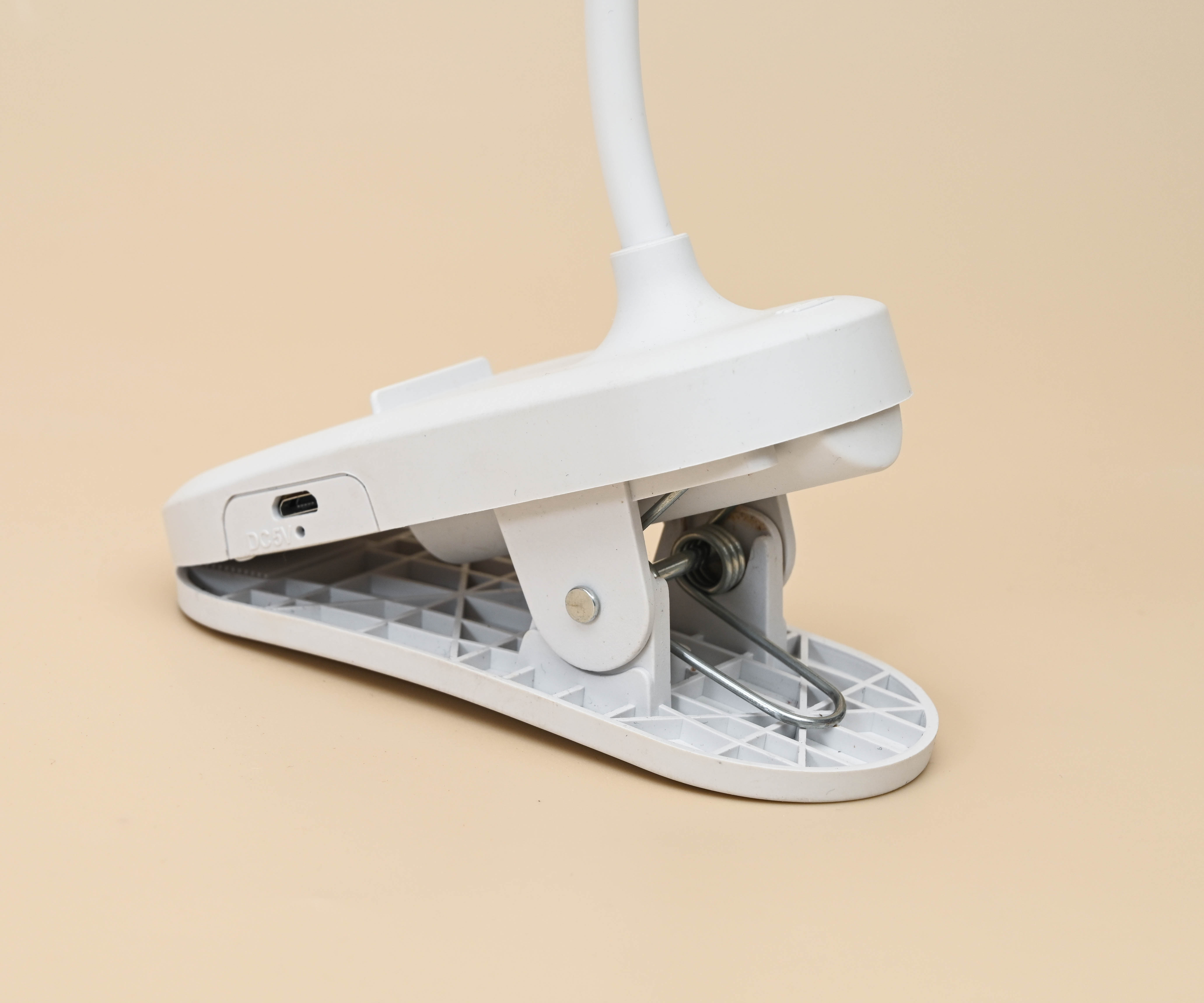 Modern Electric Touch Control Led Table Lamp / Table Lamp With Three Level Brightness Adjustment