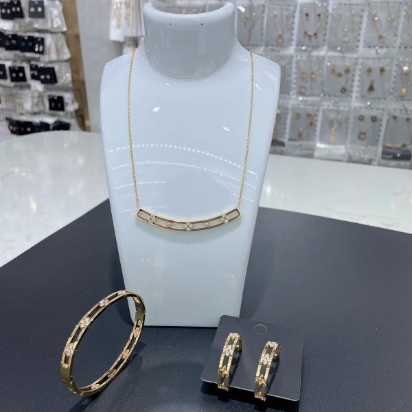 2024 New Waterproof Trendy Stainless Steel Jewelry Sets , 18K Gold ,Luxury Gift,