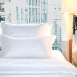 Hotel linen wholesale supplies 100% cotton jacquard bed bedding set hotel quilt