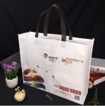 Advertising bags , cloth bags.Non-woven bag, advertising bag, product packaging