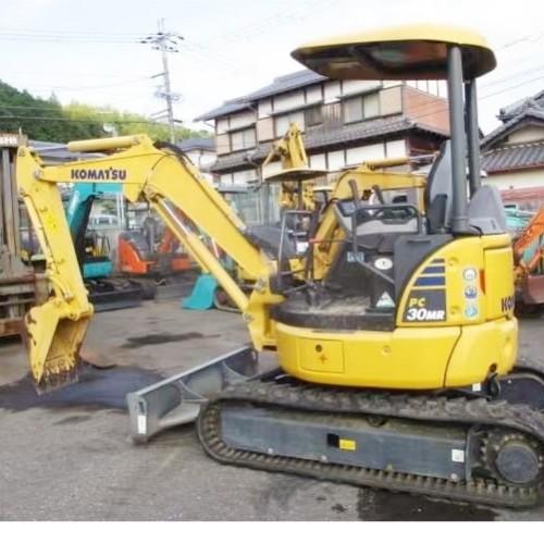 Discounted for Good Condition Komatsu PC 30 Second-Hand Excavator Operating