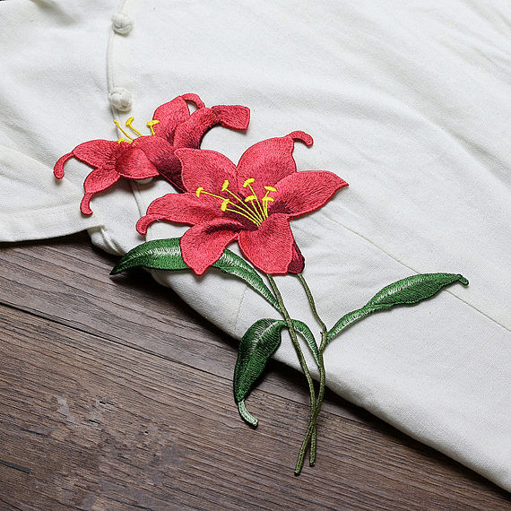 Colored Rose Embroidery Floral Sew On Patches , Embroidered Flower Appliques 17 X 24 CM