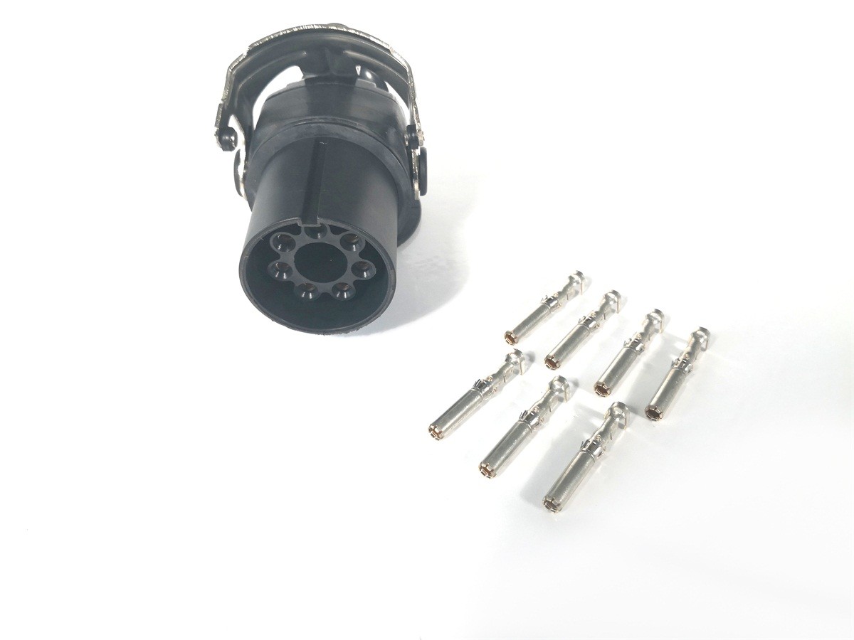 Black EBS European Trailer Plug Crimp Type Connect With 7 Pole Socket