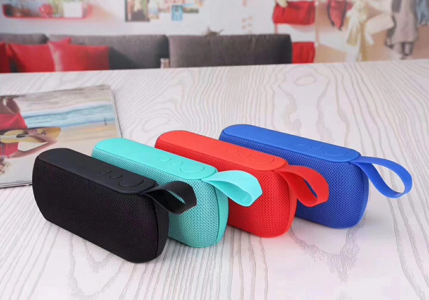 Rectangle Wireless Music Bluetooth Speaker Mini Portable 400mah Battery For Camping