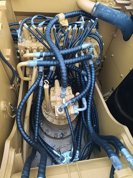 Original Paint Used Cat 320 Strong Power Machinery Tracked 20ton Digger
