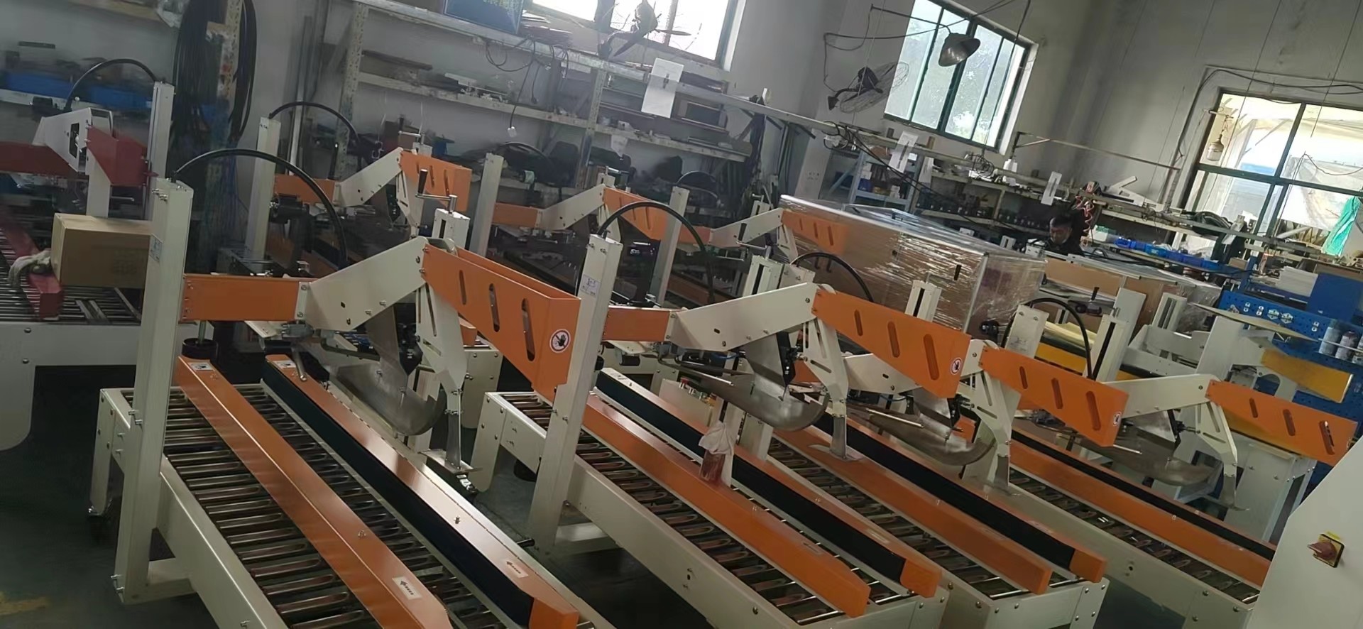 Carton Packing Machine 4 Side Sealing Machine 220V 50Hz / 60Hz Auto Case Packer