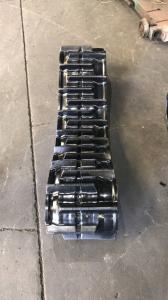 Wholesale Customized Link Agricultural Rubber Tracks For Kubota GB15 Higher Durability from china suppliers