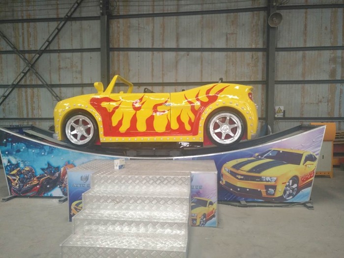 Mini Flying Car Kiddie Amusement Rides Yellow Red Color For Playgrounds