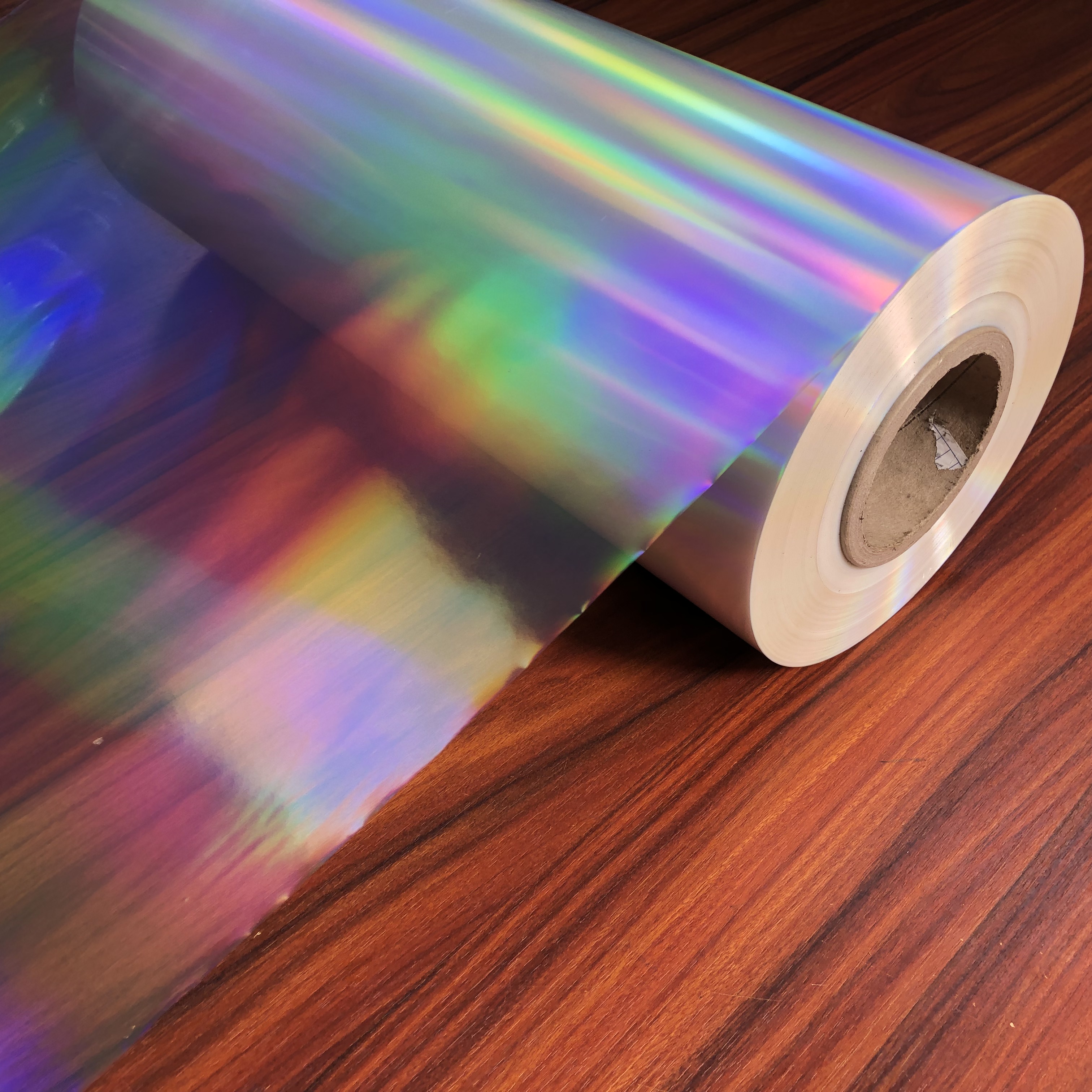 BOPP Holographic Cold Lamination Film Moisture Proof 12 Micron 15 Micron 18 Micron
