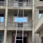 Custom Safe Electric Cargo Ladder Lifter 200Kg For Doors And Windows Photovoltai