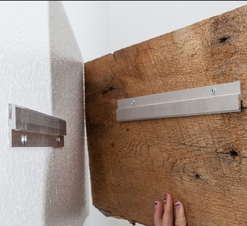 Sturdy 2'' Interlocking French Cleats Stamping Process for Hanging Mirrors and Panels
